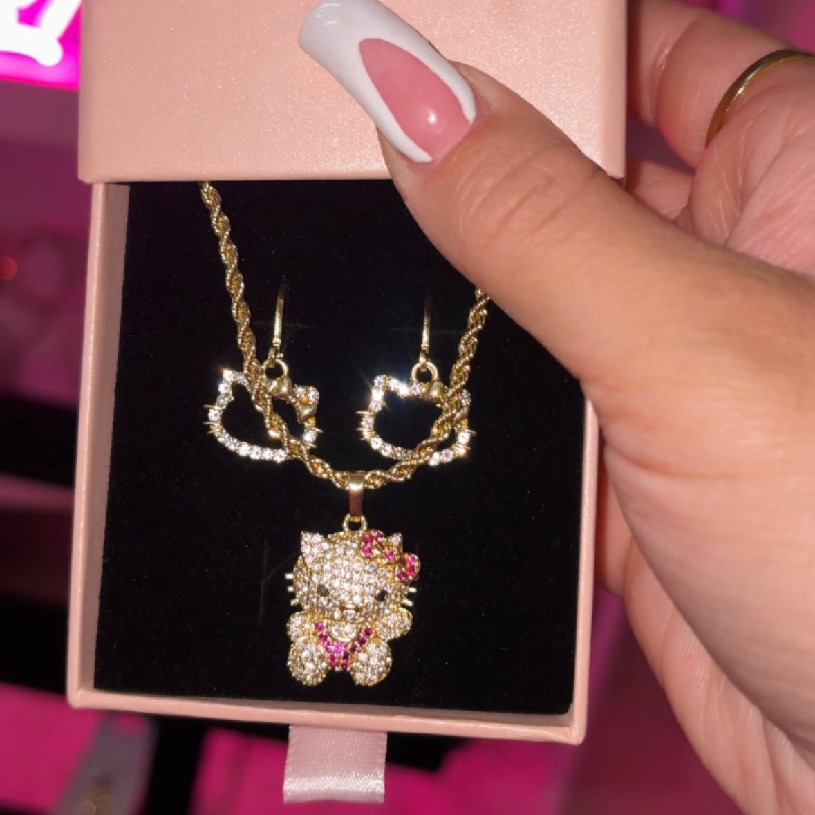 Waving HK 2 Pc Set💖