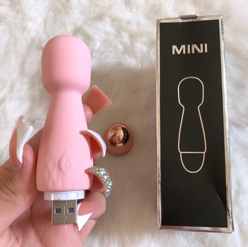 $25 POWERFUL vibrator💦